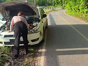 i am cheating on boyfriend letting him fuck my holes outdoors