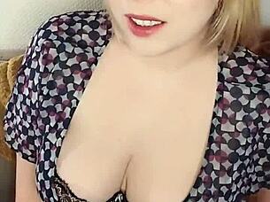 Members of Blondiie's Circle, You've Seen My Hard Videos!