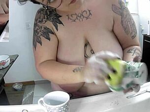 Oh Wow, Watch This Curvy Brazilian Housewife Doing Dishes Naked! Her Huge Saggy Tits And Big Nipples Are On Full Display!
