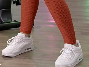 All-natural redhead Gia Tvoricceli gets creampied after her intense workout session