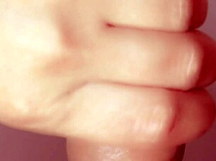 Subtle Japanese Wife Enjoys Warm Cum Filling Her Mouth