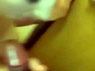 This British girl is sucking that Indian cock so eagerly 😍