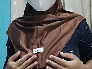 beautiful hijab student masturbates alone