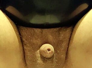 latexi69 explores intense butt plug play