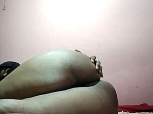 i love hard fucking my hot roommate's pussy while sharing bedroom