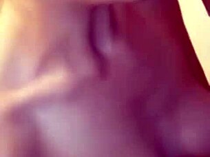 This British girl is sucking that Indian cock so eagerly 😍