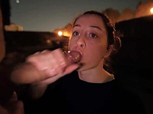 Slutty Young Woman Gets Daring Public Facial Outdoors