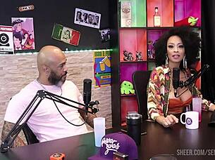 Negra Gostosa E Safada Chupando O Pau Da Transsexual Deixando Todo Molhadinho - Melissa Leal Watch On Sheer Red