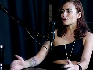 S� Sentiu Prazer Com A Primeira Namorada Que Engravidou Em Uma Trai��o Foi Arrasada Em Um Relacionamento E O Casamento - Kamilla Werneck Sheer Red