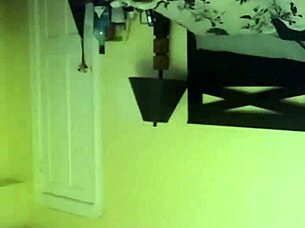 Freddy got fingers in a fun Latina adventure with clever twists