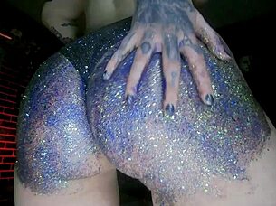 Who Wants This Big Butt Oil Massage with Colourful Glitters and Sexy Curves?!