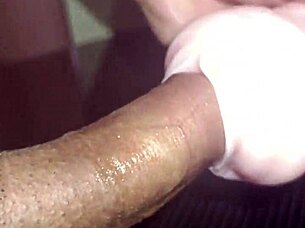 i crave the thrill of kissing both sides from vagina to mouth intensely