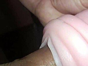 i crave the thrill of kissing both sides from vagina to mouth intensely