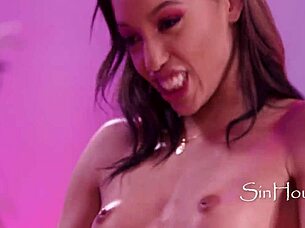 I get my strapon wet at hotdog eating contest with tall ebony girl