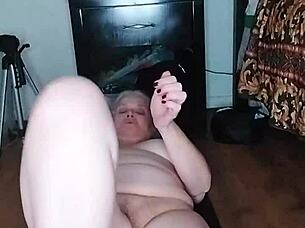 i start my day with yoga alongside this busty mature milf