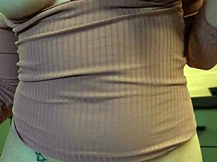 Blonde Milf Enjoys Womanizer Toy For Mind Blowing Orgasm In Solo Session