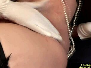 Oh wow, watch this mature British lesbian sucking on that amateur pussy with total passion!