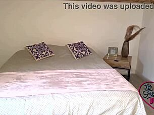 i uh gwen that belle femme with tattoos and stockings gets her chatte filled so good uh yeah