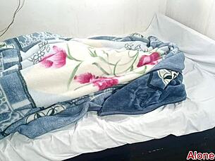 oh wow, this chubby indian babe and i had tons of fun with footjob in bedroom!