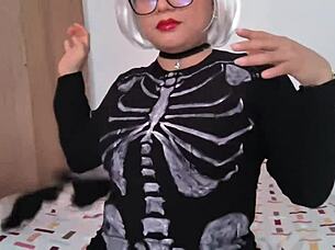 Happy Halloween I'm a tiny Latina slut with a huge hot pussy ready for fun