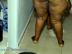 bbw housewife queen vusi spreads her huge wet ass for ebony amateur fucking until quick cum inside her chubby pussy