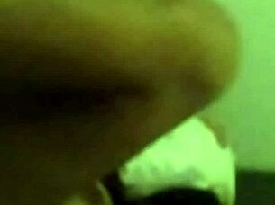 Teen Blonde Amateur Masturbates in Homemade Reality Video