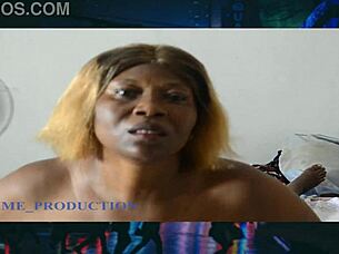 Ogromna smrdljiva rit mi sedi na obrazu za ponižujoč ebony BBW facesitting