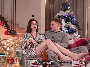 as a christmas present i decided to cum inside this glassesy beauty 🎄💦