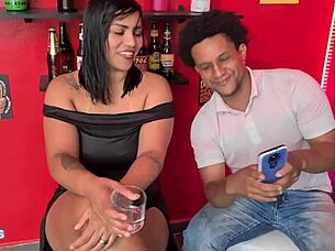 OMG, watch Nicoly Mattos drop panties after payment and get licked in hairy pussy at the club 😈💦