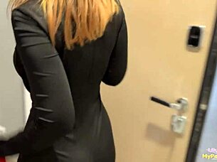 i fucked my cute neighbour tricking her into thinking i was a coach