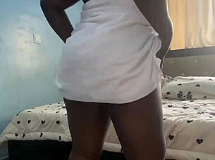 Hey this horny milf gets wild with her teen houseboy for deep satisfaction 😈🍆