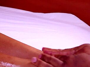 wanna see me give an awsome footjob with my pretty feet