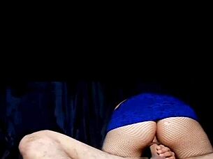 story of a mexican girl getting surprised by her neighbor in shorts during an outdoor encounter