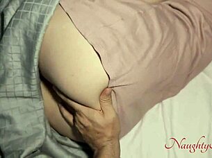 Oh god, I'm staying in my mature curvy milf's room during the thunderstorm, moaning as she squirts.