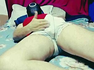 Bad Wolf28 craves wild public arousal on webcam