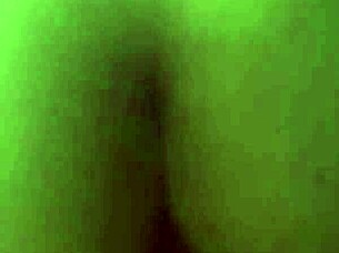 Soy una putica que me follo al hijo de mi padrastro, ¡qué rica verga tiene!