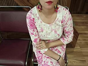 Office worker pursues promotion through intense encounter with boss in full narrative