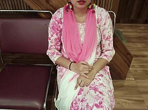 Office worker pursues promotion through intense encounter with boss in full narrative