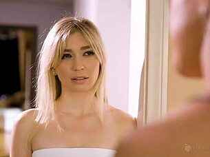 dee williams and marykate moss enjoy a relaxing massage session together