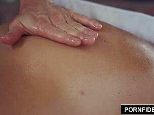 charlotte cross gets that wet pussy massaged hard before a deep creampie finish 😏