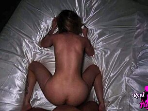 My sis is scared of the dark - Ashlyn Angel