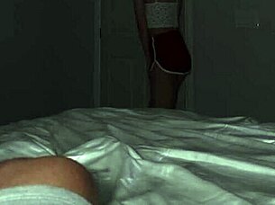 My sis is scared of the dark - Ashlyn Angel