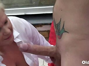 Hey, watch mature milf Lacey Starr give wild art lesson with Luke Hotrod's big cock pounding 😈