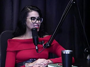 best moments of annie clementine in preliminares podcast with bia hot part 2