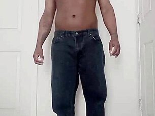 Practicing my spreading poses to humble and submit for all my dedicated followers