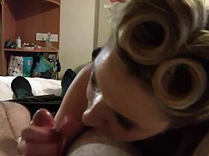 I feel so playful with bettie hayward in this pinup playtime free edition full of wanking and vibrator fun.