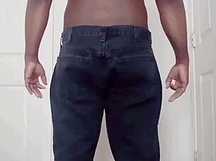 Practicing my spreading poses to humble and submit for all my dedicated followers