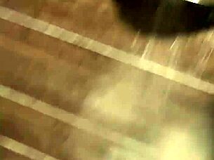 i uh, did quick punhetinha in the shopping toilet