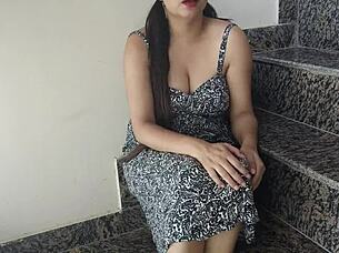 Indian Sara 18 yo teen gets pounded hard with pussy licking in intense hindi session