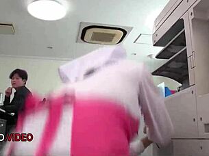 Chihiro Akino's hardcore blowjob ends in creampie!